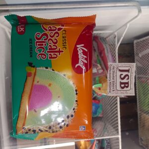 Cassata slice ice cream + 2 tissue