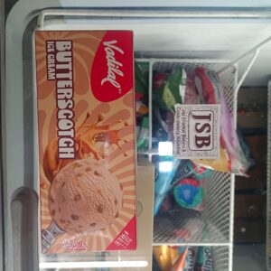 Butterscotch ice cream + 2 tissue